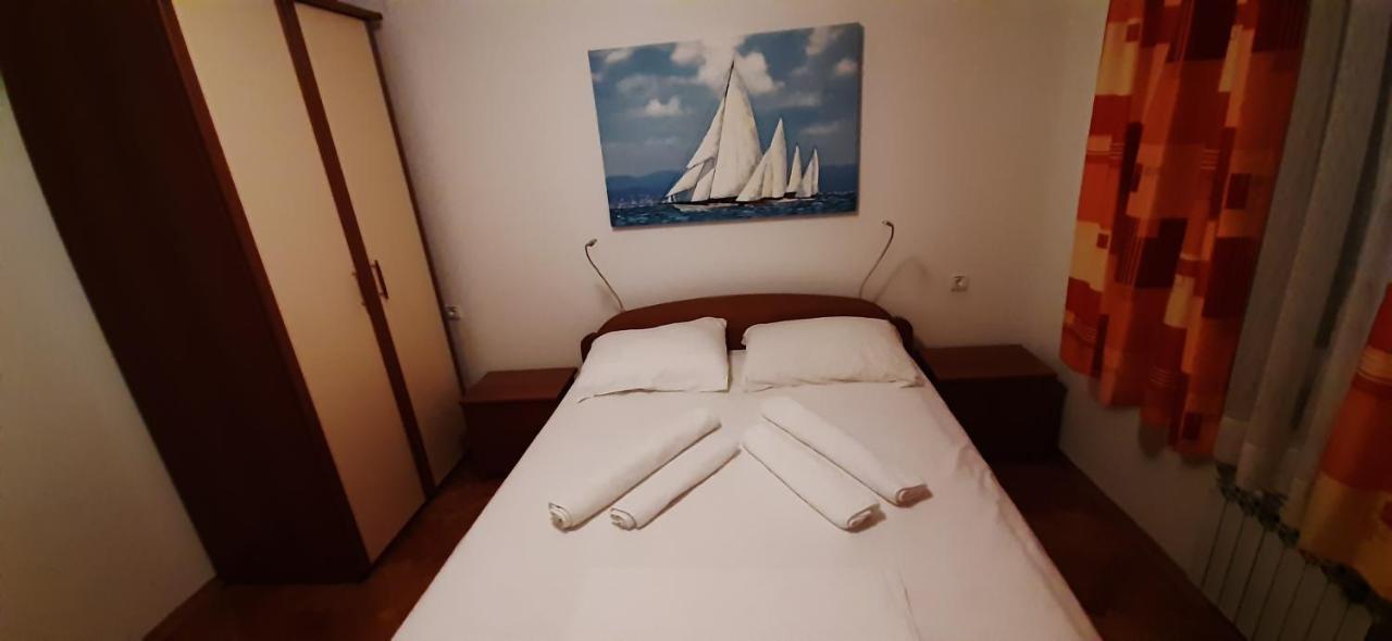 Apartment Krajacic Krk Town Exterior foto
